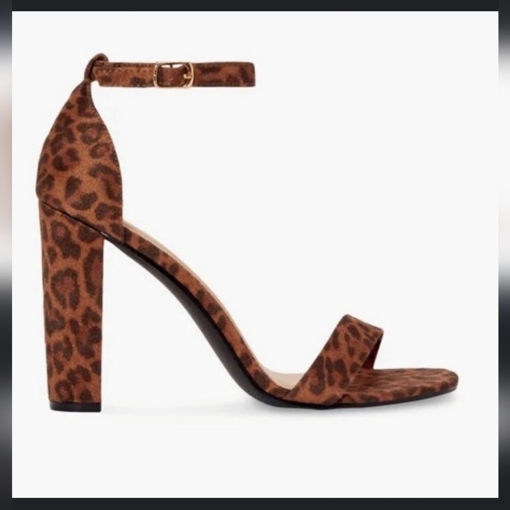 BNWOT Worthington Block Heels